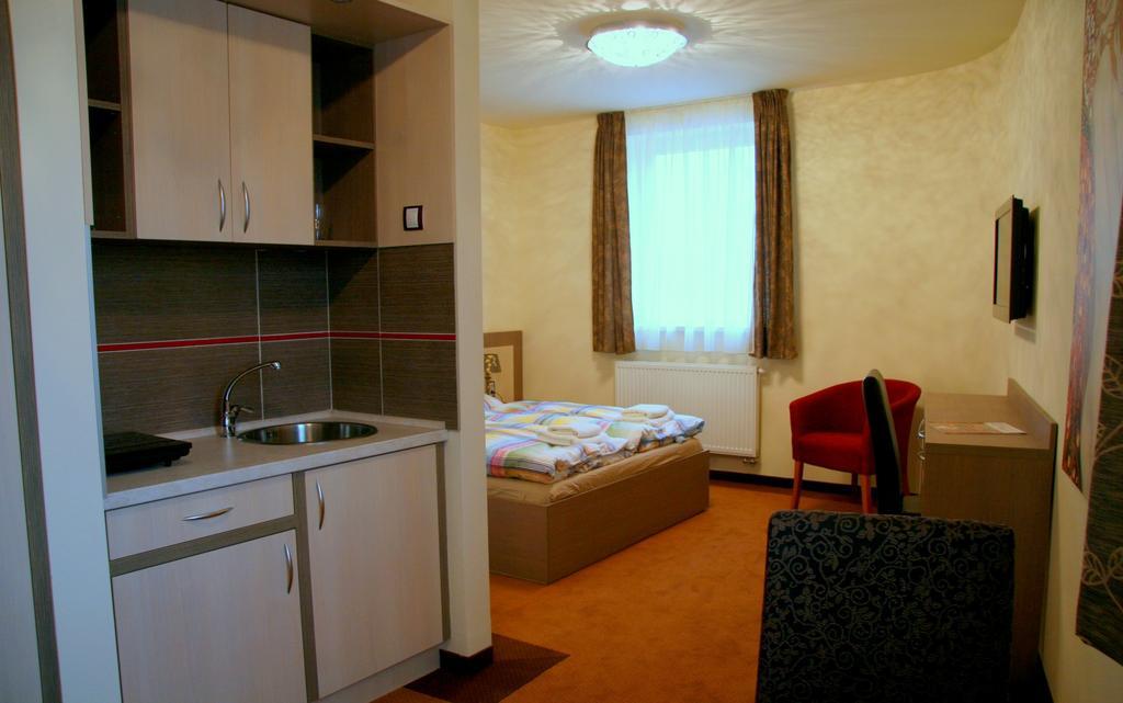 Imet Centrum Bratislava Room photo