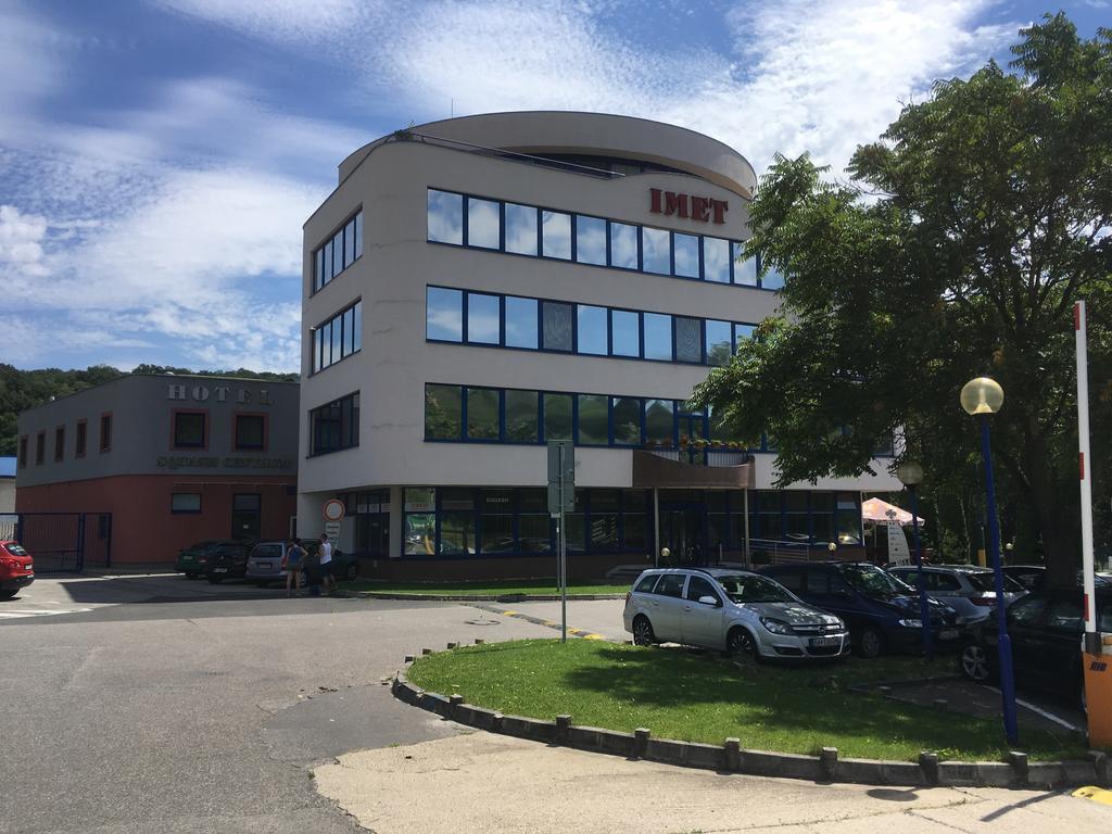 Imet Centrum Bratislava Exterior photo